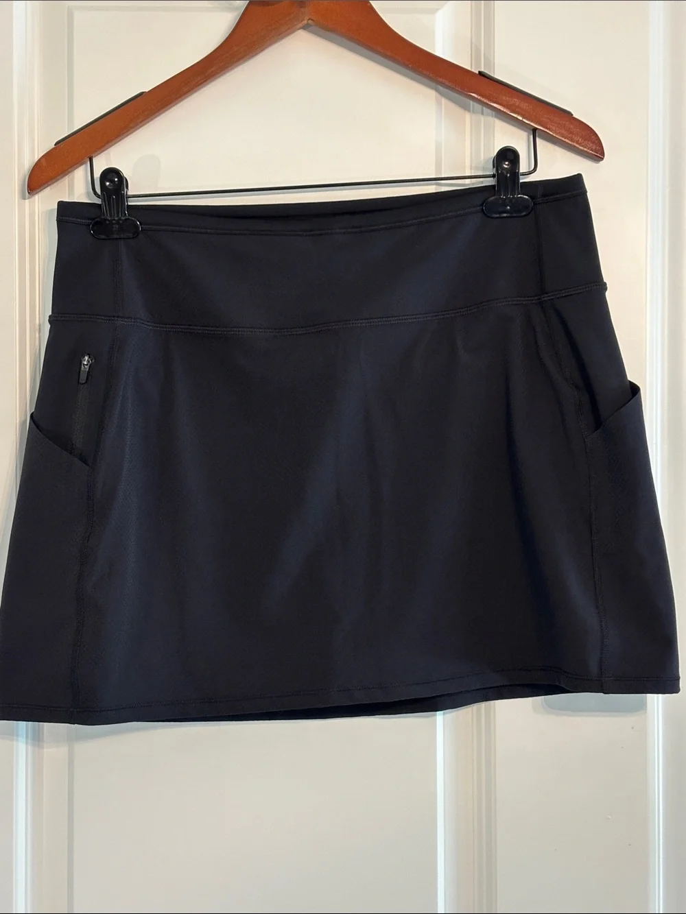 Athleta Black Golf Tennis pull on Skirt with built in shorts (Skort) - Medium - Picture 1 of 9